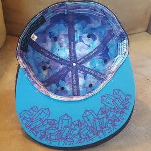 Flat bill crystal hat size 56